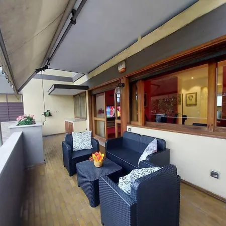 Lungarno 32 With Private Parking Florence