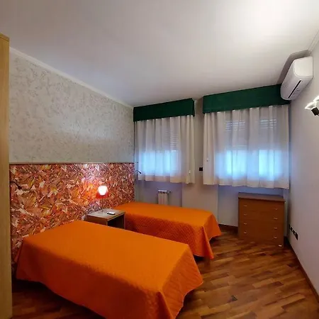 Lungarno 32 With Private Parking *