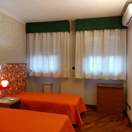 Lungarno 32 With Private Parking Apartment